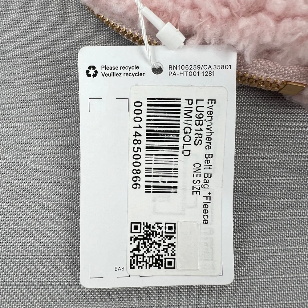 RARE! NEW Lululemon Everywhere FLEECE Belt Bag 1L GOLD Hardware - Pink Mist/Gold - Picture 4 of 11
